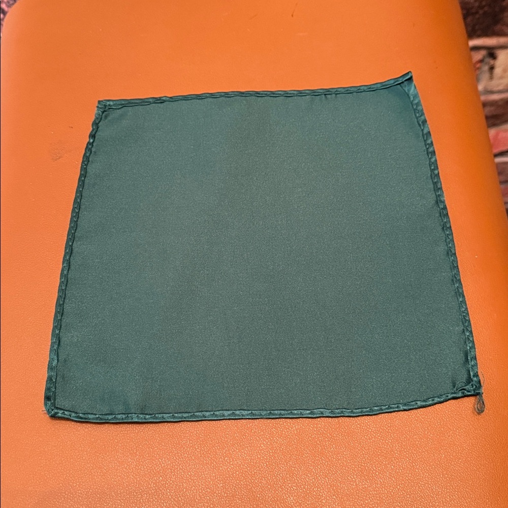Elegant Green Satin Pocket Square - Picture 3 of 6